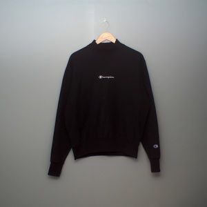 Embroidered Champion Reverse Weave Mockneck pull over